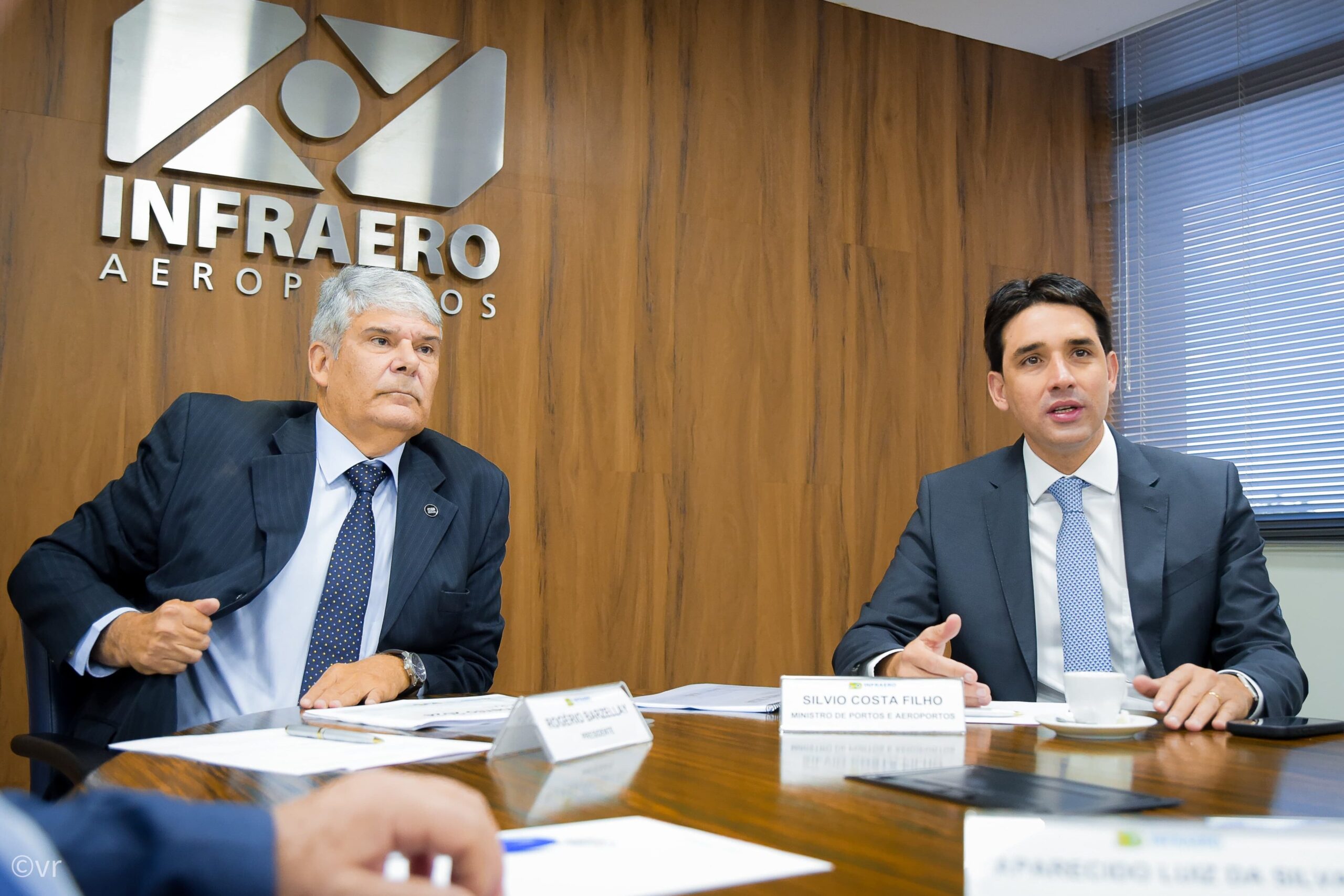 Ministro de Portos e Aeroportos discute investimentos com a Infraero