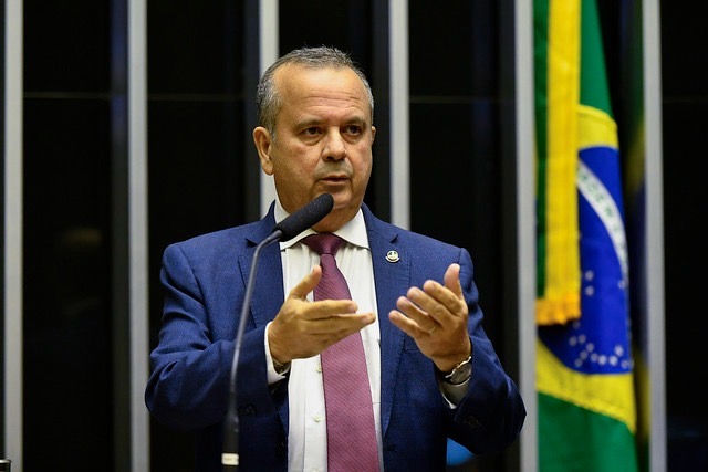 Líder da oposição no Senado repudia evento alusivo ao 8 de janeiro