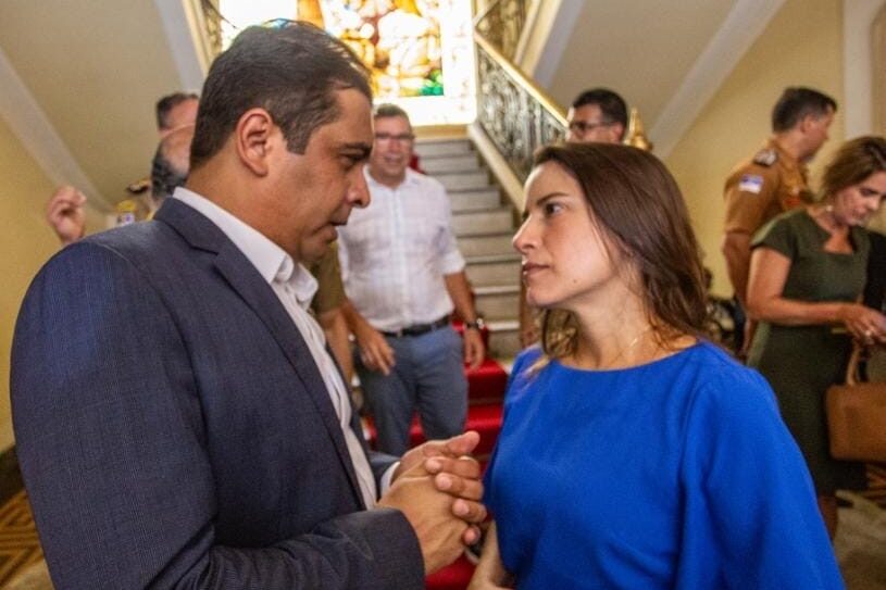 Fernando Rodolfo inicia o ano cumprindo agenda ao lado de Raquel 