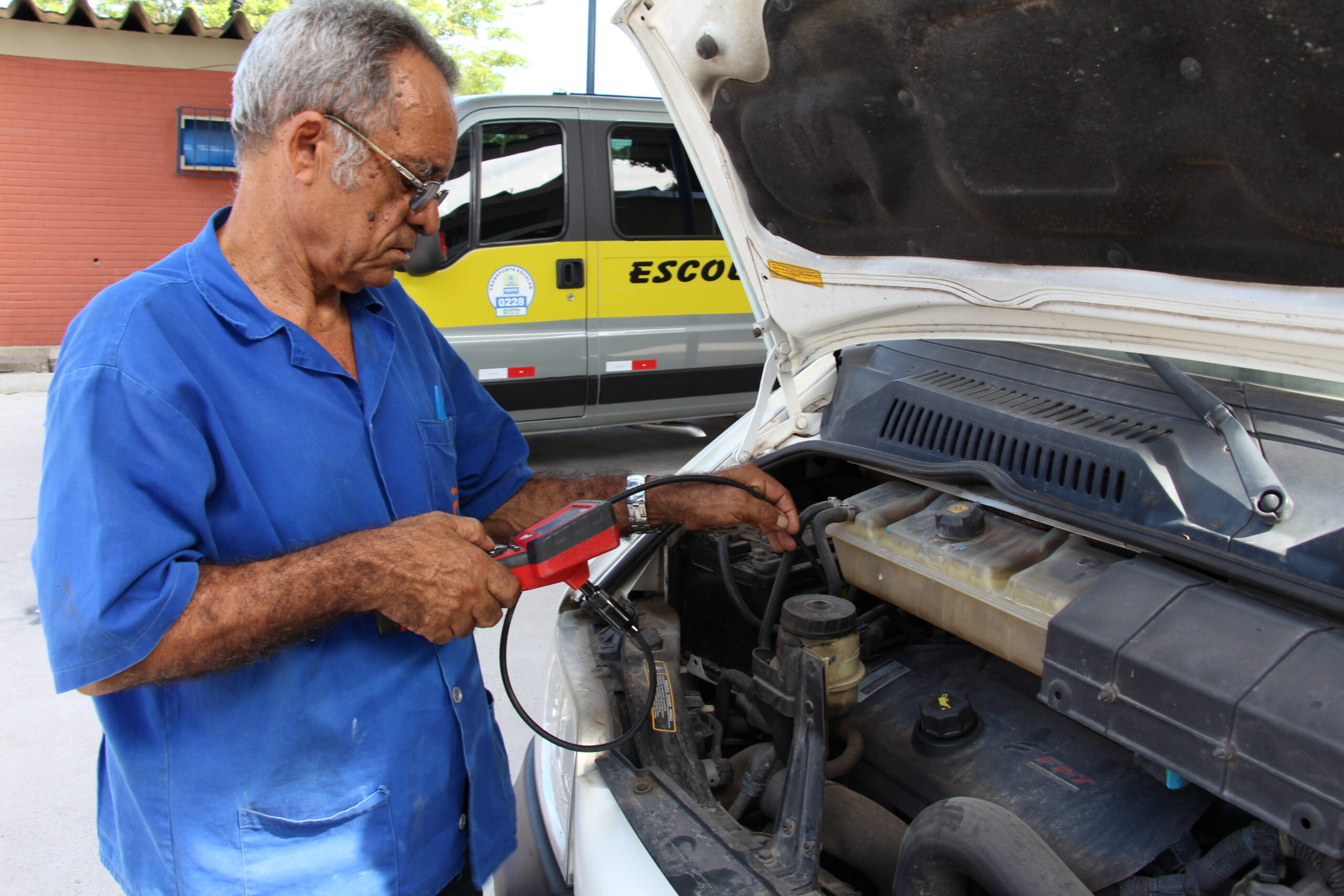 Detran-PE realiza vistoria semestral de transporte escolar