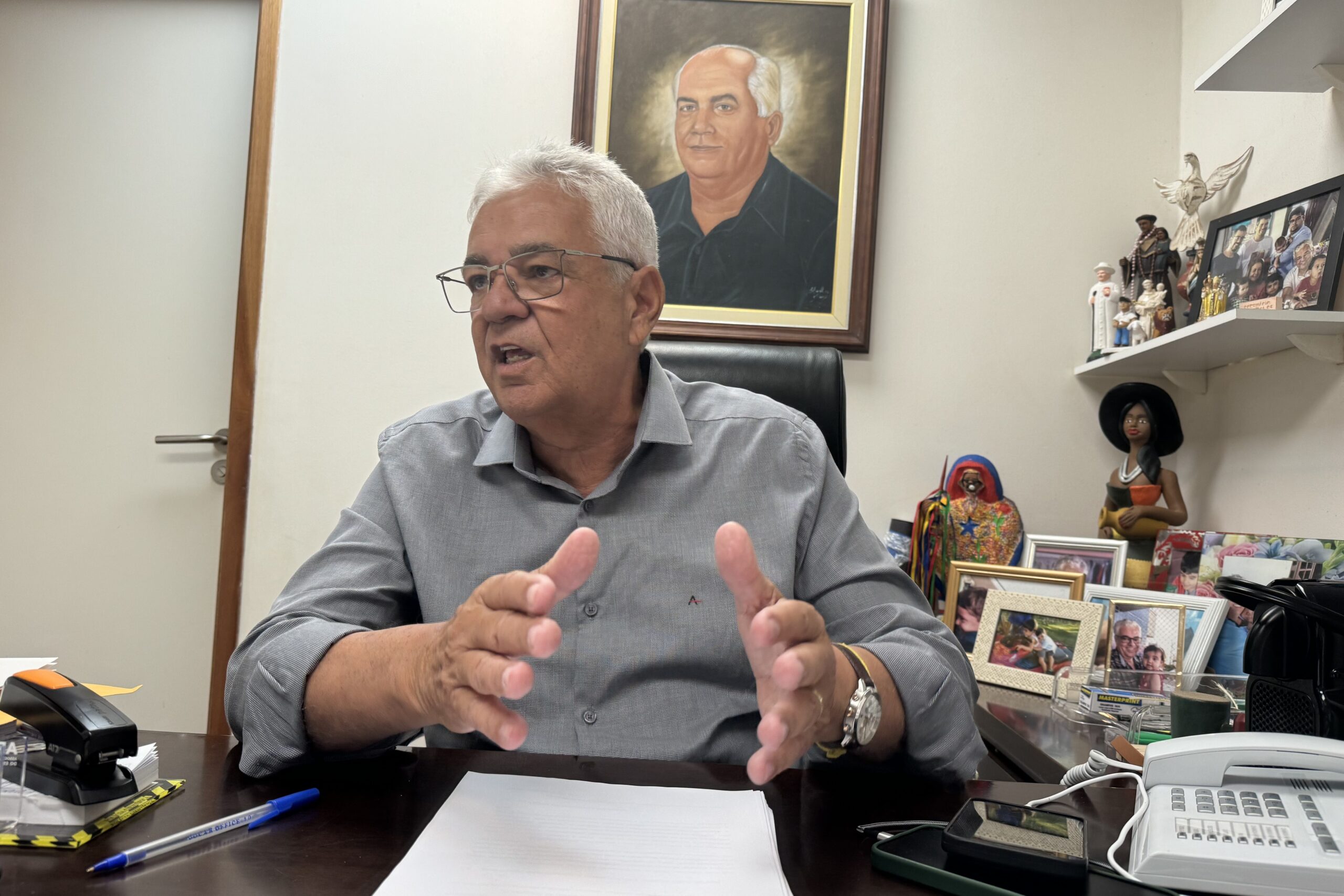 Antônio Moraes defende manutenção de Izaías na liderança do governo 