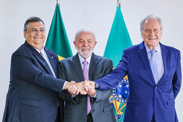 Lewandowski é oficializado no Ministério da Justiça