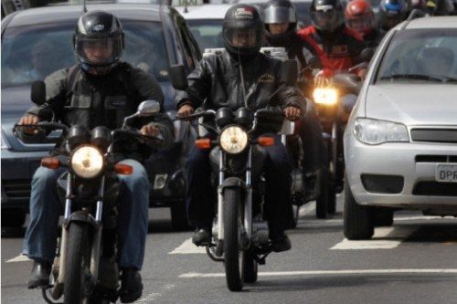 Detran-PE alerta sobre site falso que oferece pagar IPVA via pix