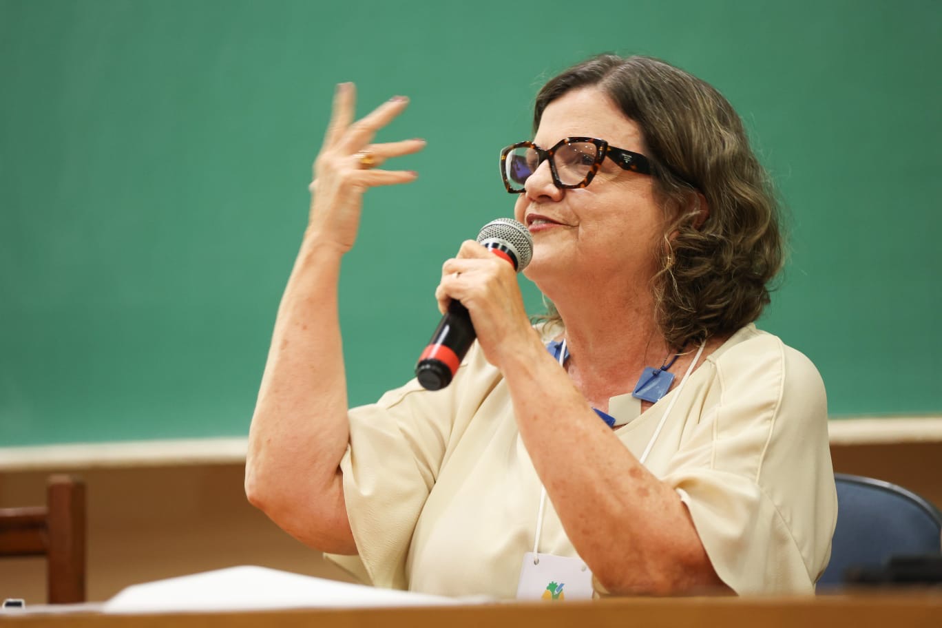 Teresa celebra retorno da Conae