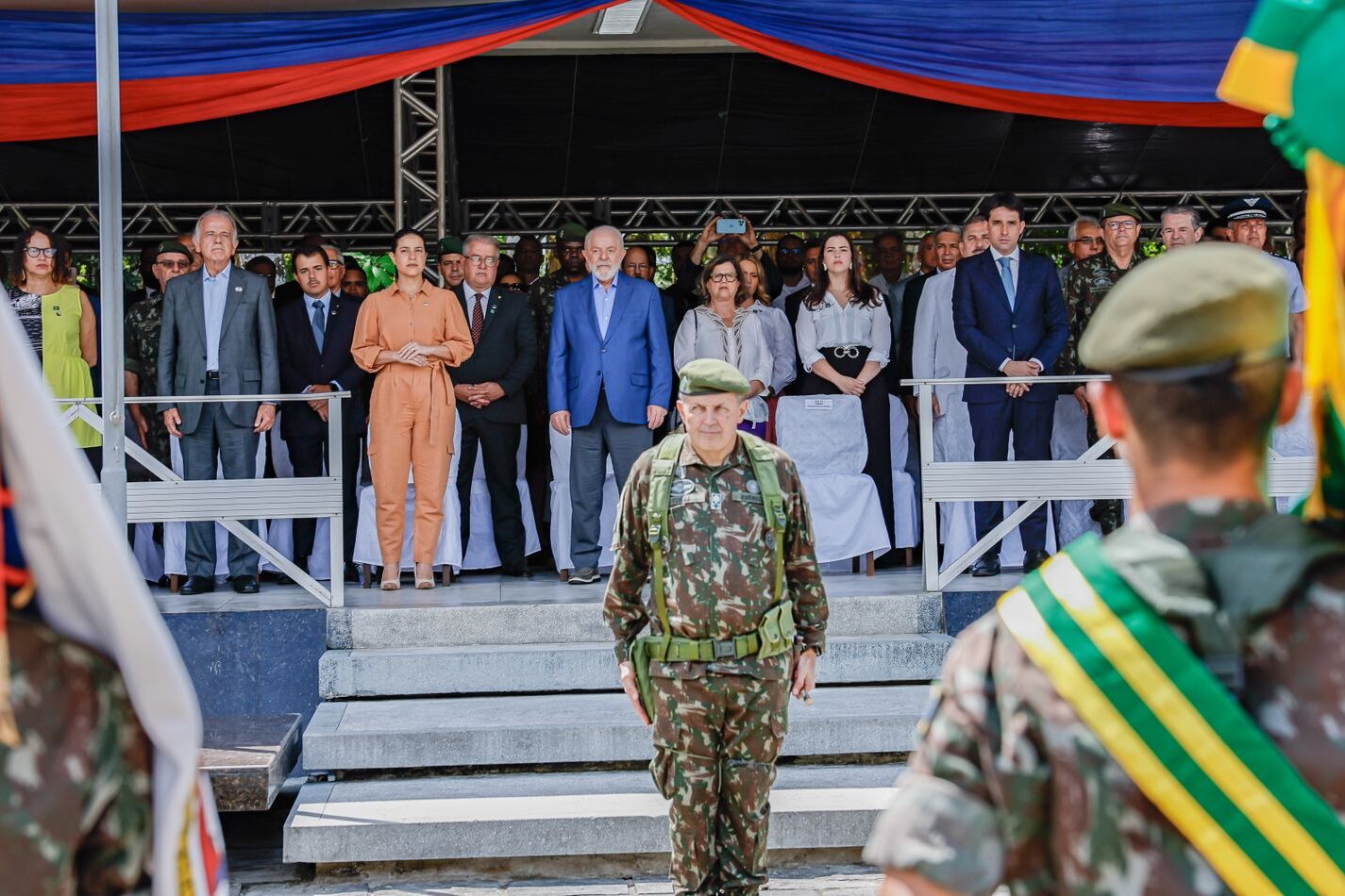 Coutinho destaca esforço para conquista da Escola de Sargentos