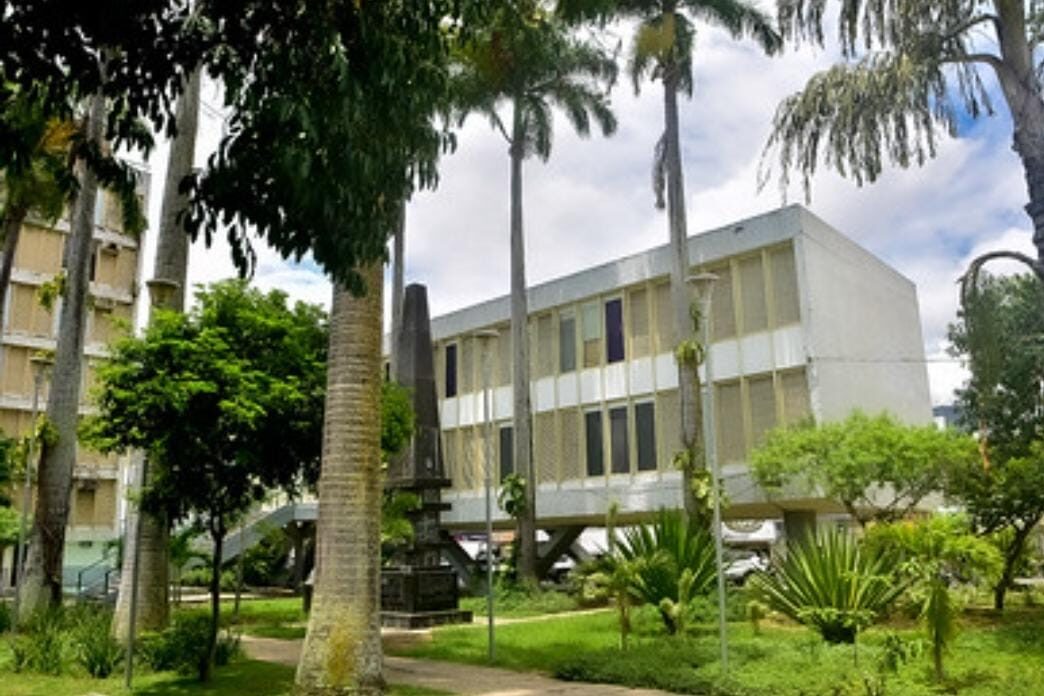 Prefeitura de Caruaru paga férias coletivas dos profissionais da Educação