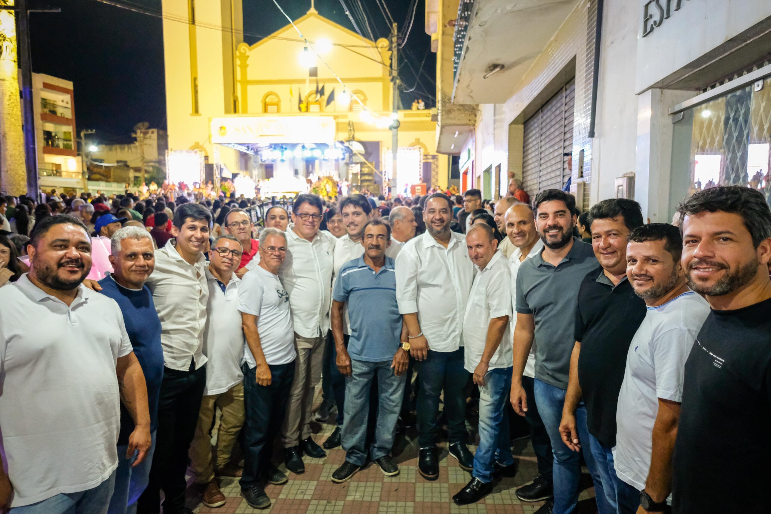 Kaio Maniçoba prestigia Festa de Santo Amaro em Taquaritinga