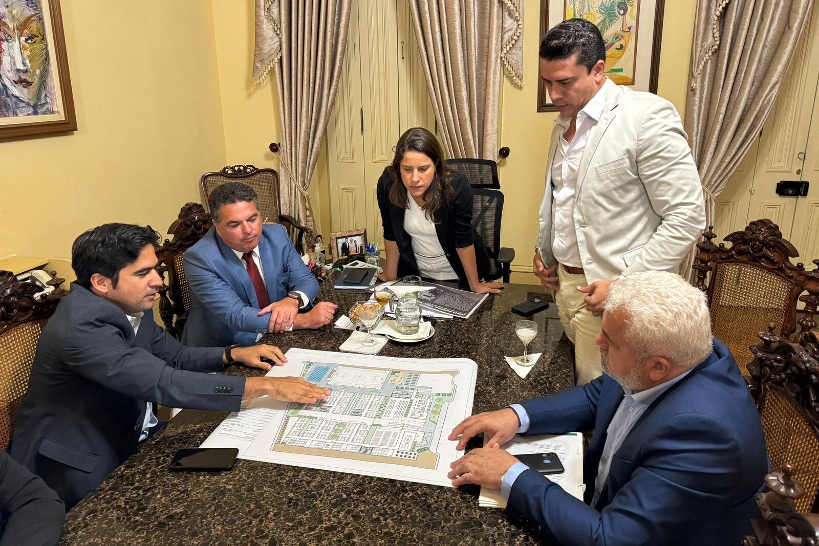 Rodrigo Pinheiro e Raquel Lyra debatem avanços para Caruaru 