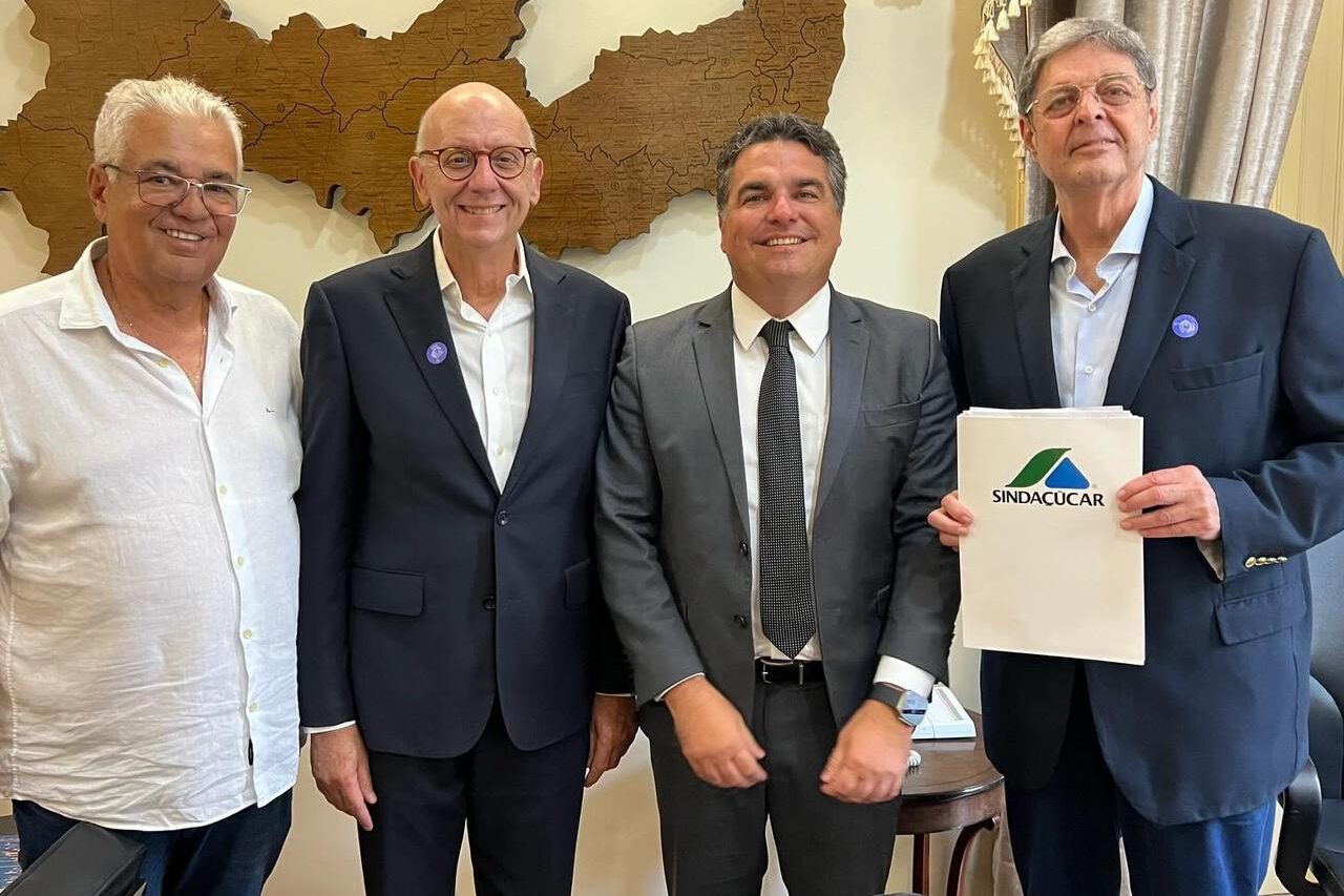 Antônio Moraes discute iniciativas para estimular o consumo de etanol em PE 