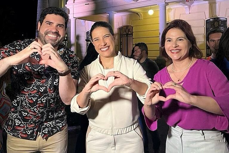 Raquel e Priscila entram no clima da pré-campanha de Tonynho