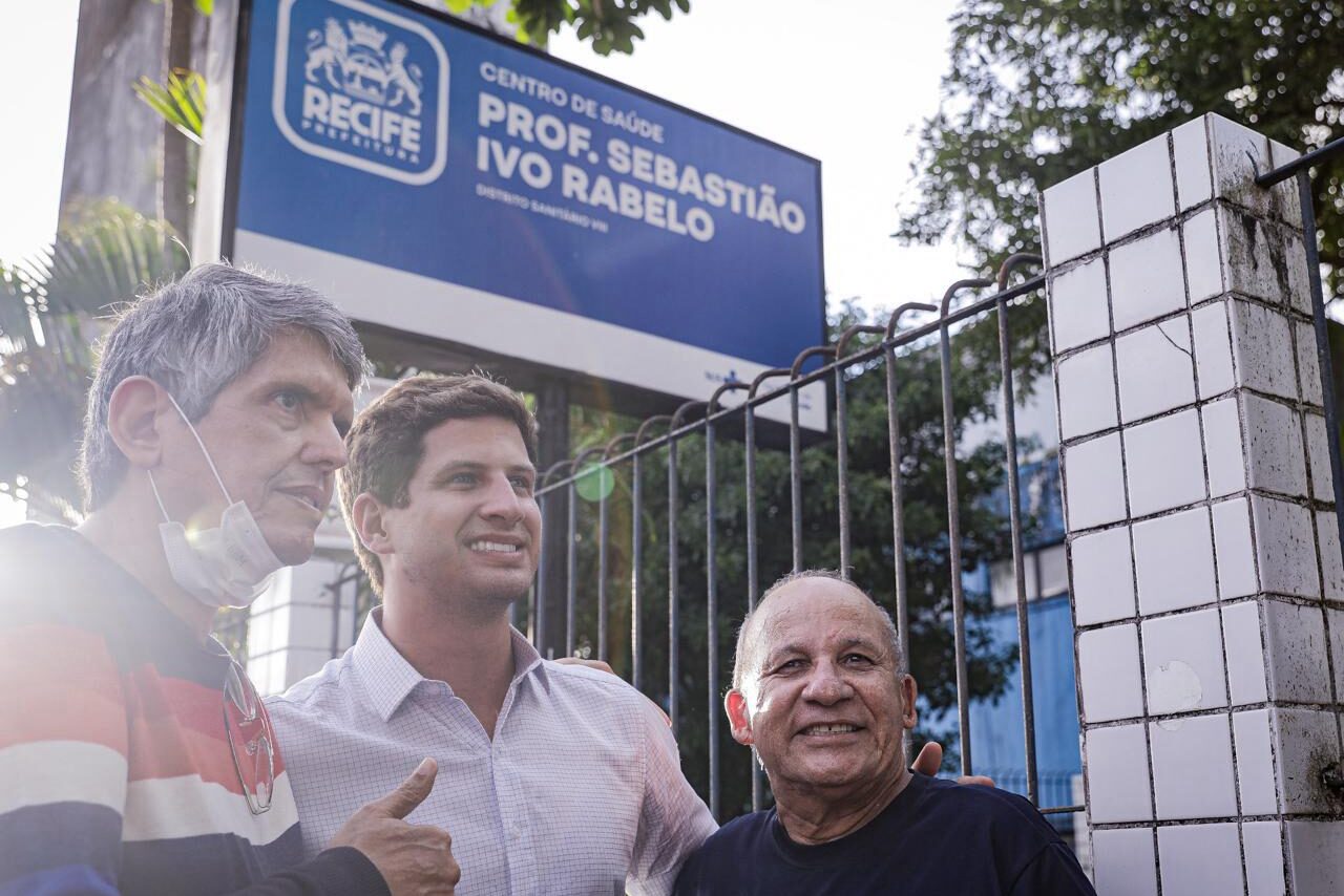 João Campos nomeia 188 gestores para unidades municipais de saúde