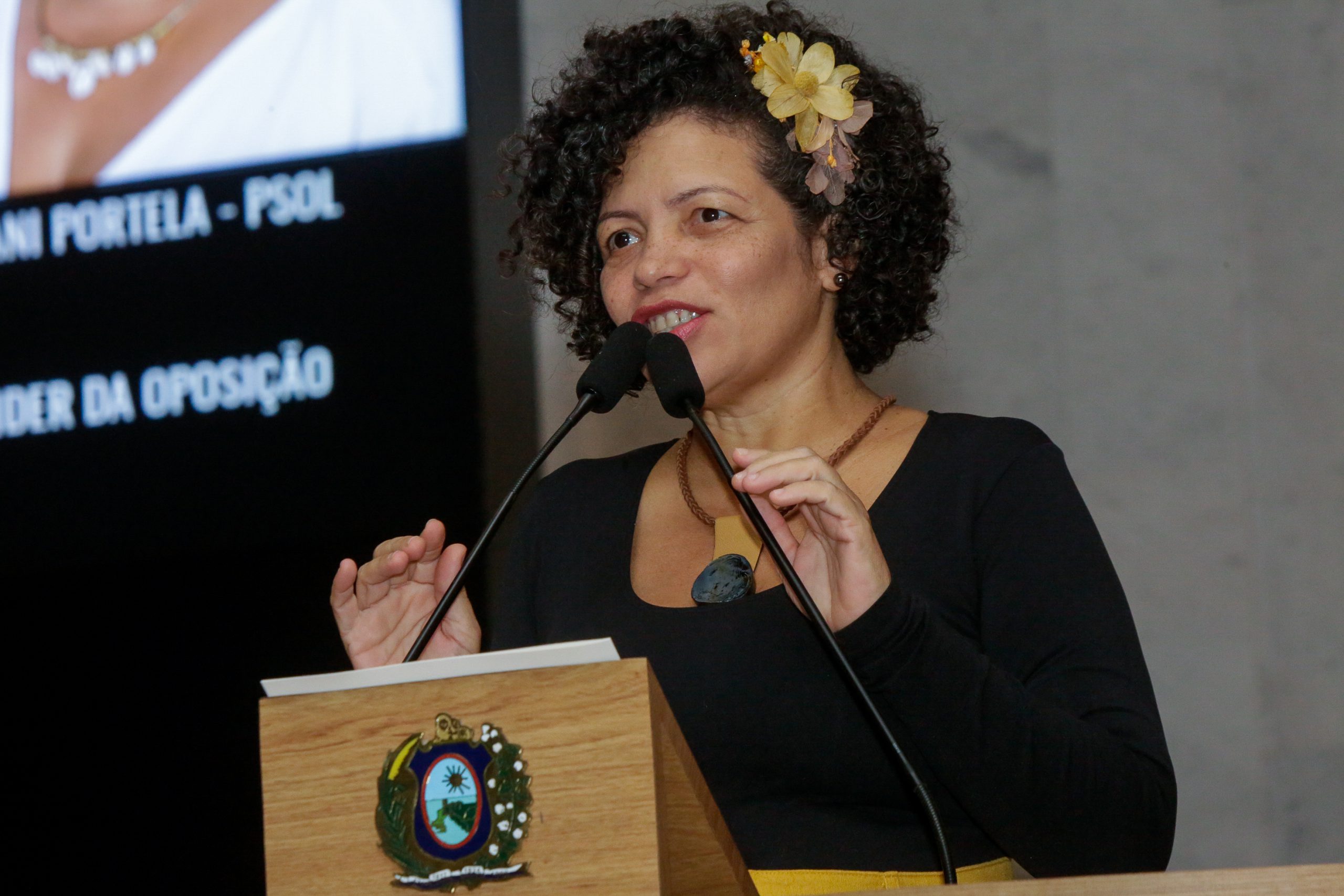 Líder da oposição faz discurso com cobranças à governadora e respeito ao Legislativo