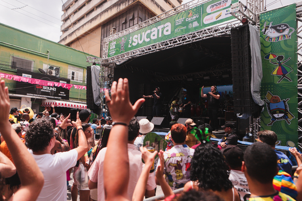 Sucata agitou foliões de Caruaru e do Agreste neste sábado (3)