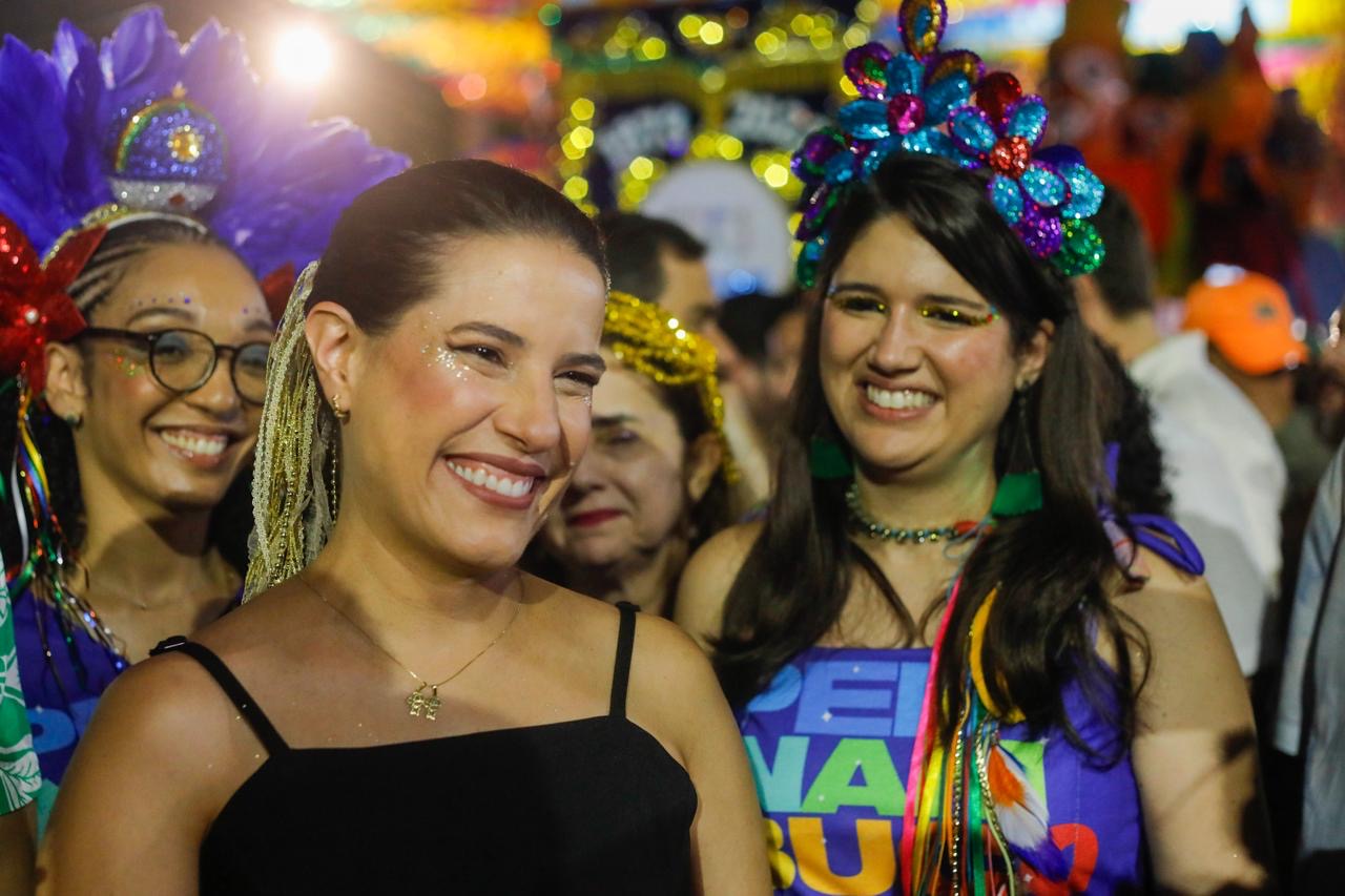 Governadora acompanha abertura do Carnaval de Olinda 