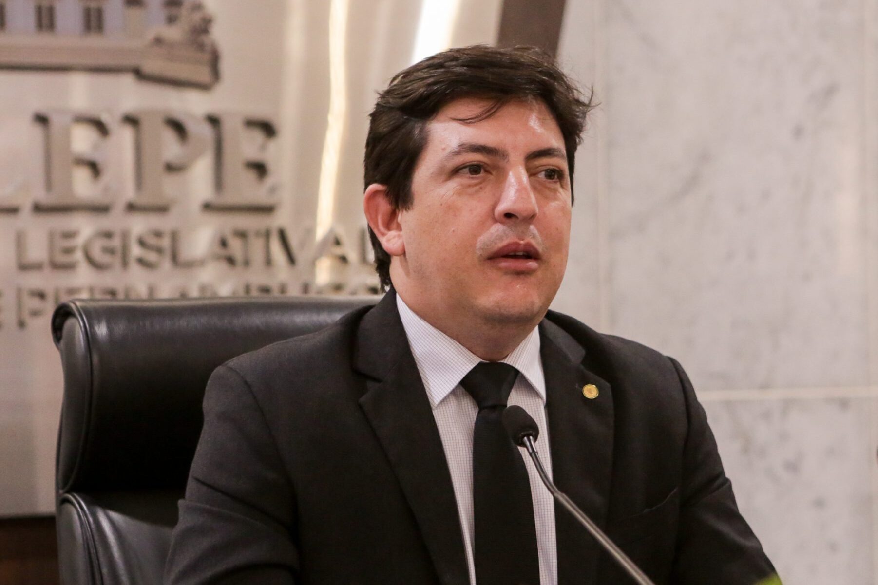 Proposição de Henrique Queiroz Filho eterniza memória de Dom Helder Câmara