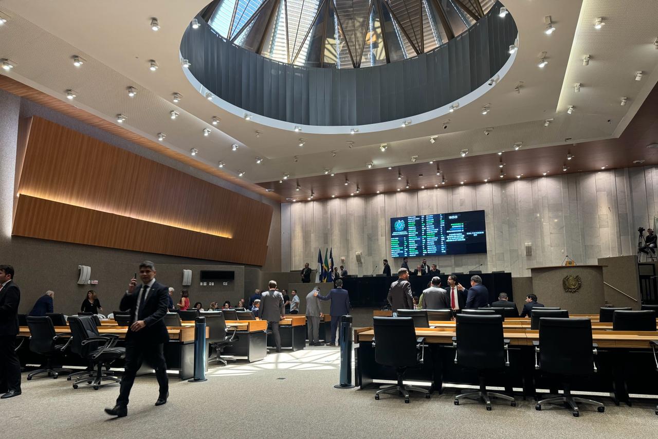 Preparativos para discursos na volta do Legislativo movimentam bastidores da Alepe