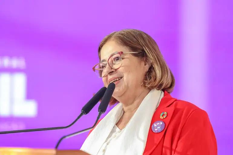 Caruaru inaugura Centro de Qualificação da Mulher com presença de ministra