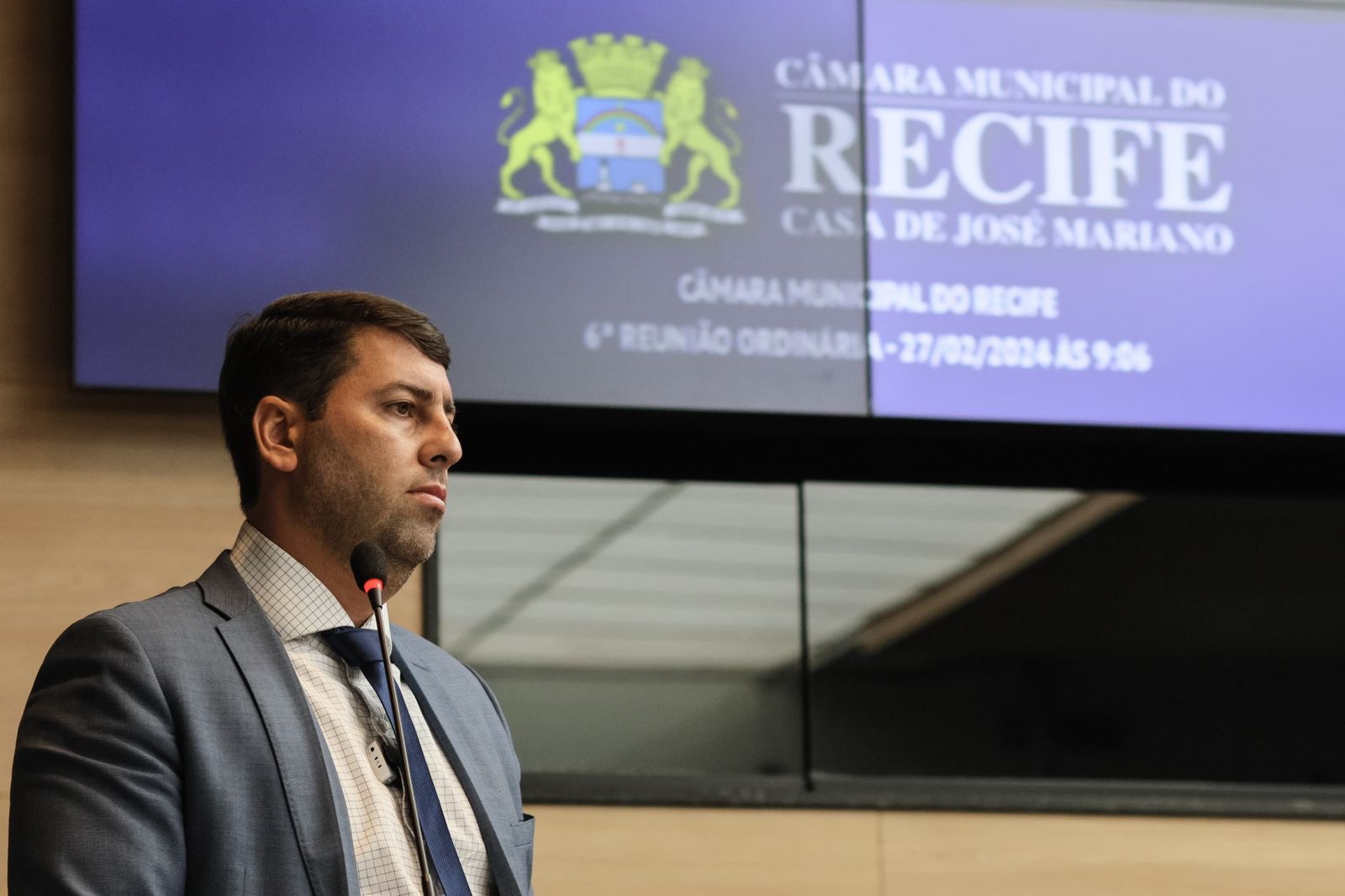 Samuel Salazar defende gestão educacional do Recife