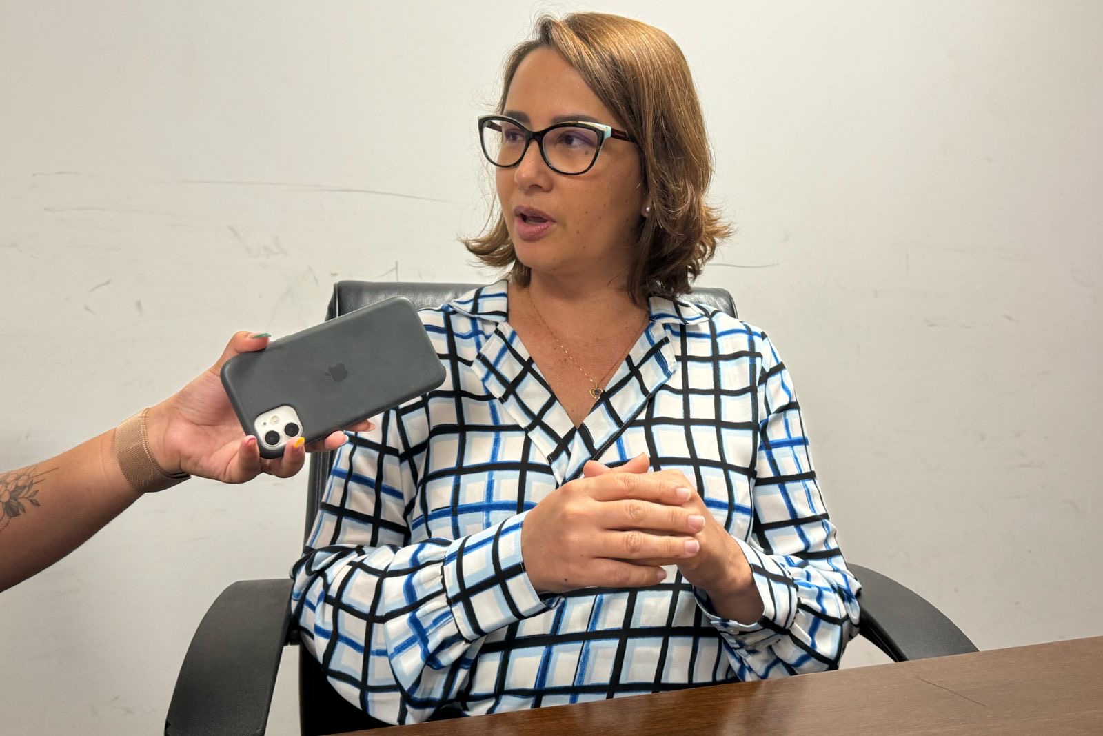 Débora defende fortalecimento da base do governo na Alepe