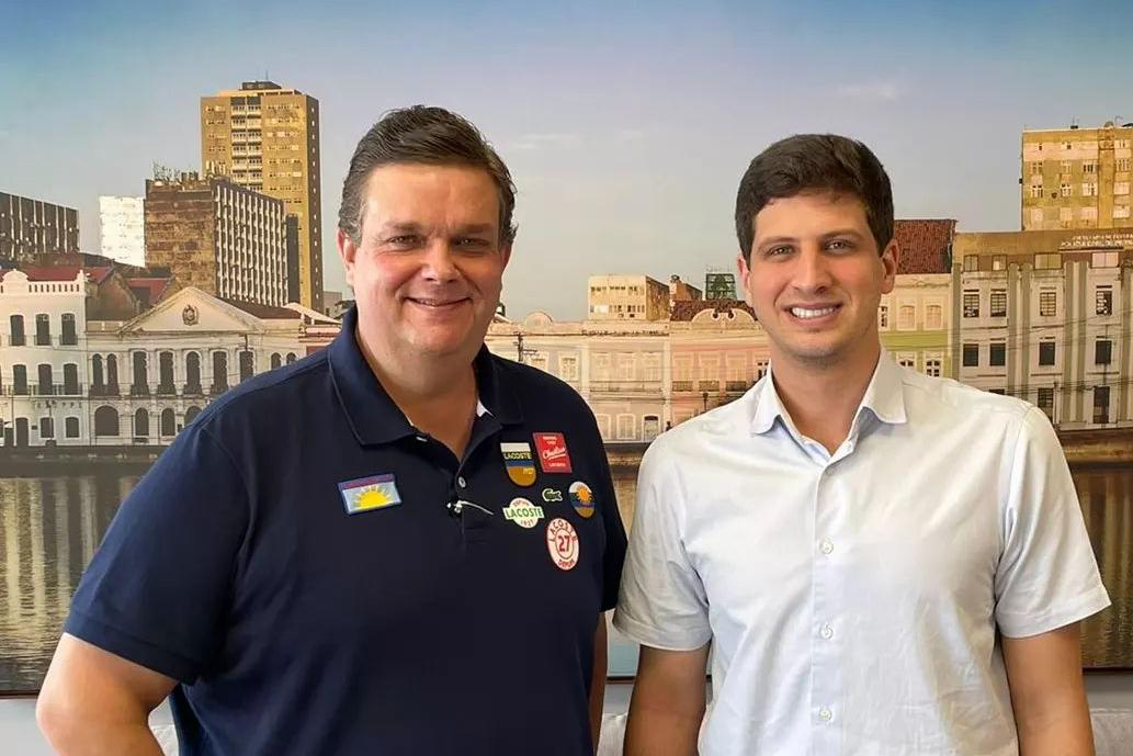 PDT não pretende romper com João Campos no Recife