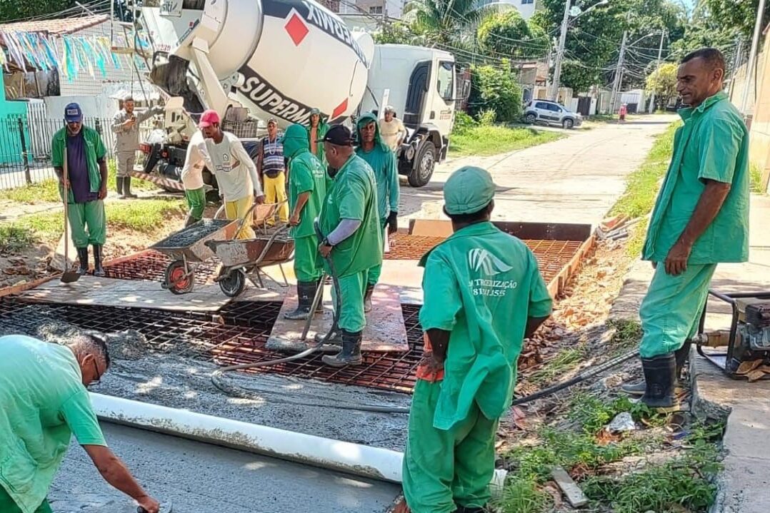 Gestão Yves Ribeiro recupera canal em Pau Amarelo