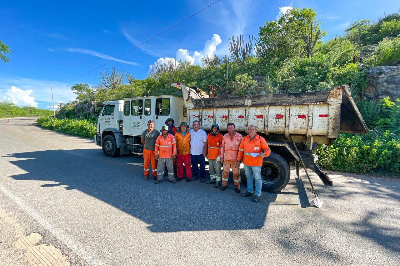 Estado atende solicitação de Fabrizio Ferraz e inicia obra de recuperação da PE-375