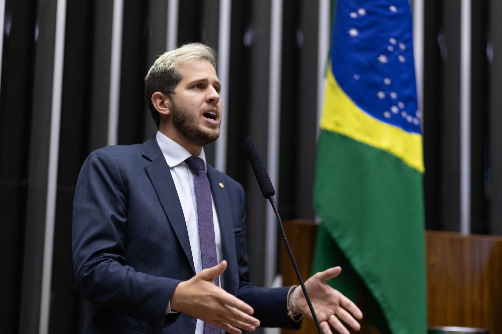 Pedro Campos exalta aprovação do novo ensino médio na Câmara 