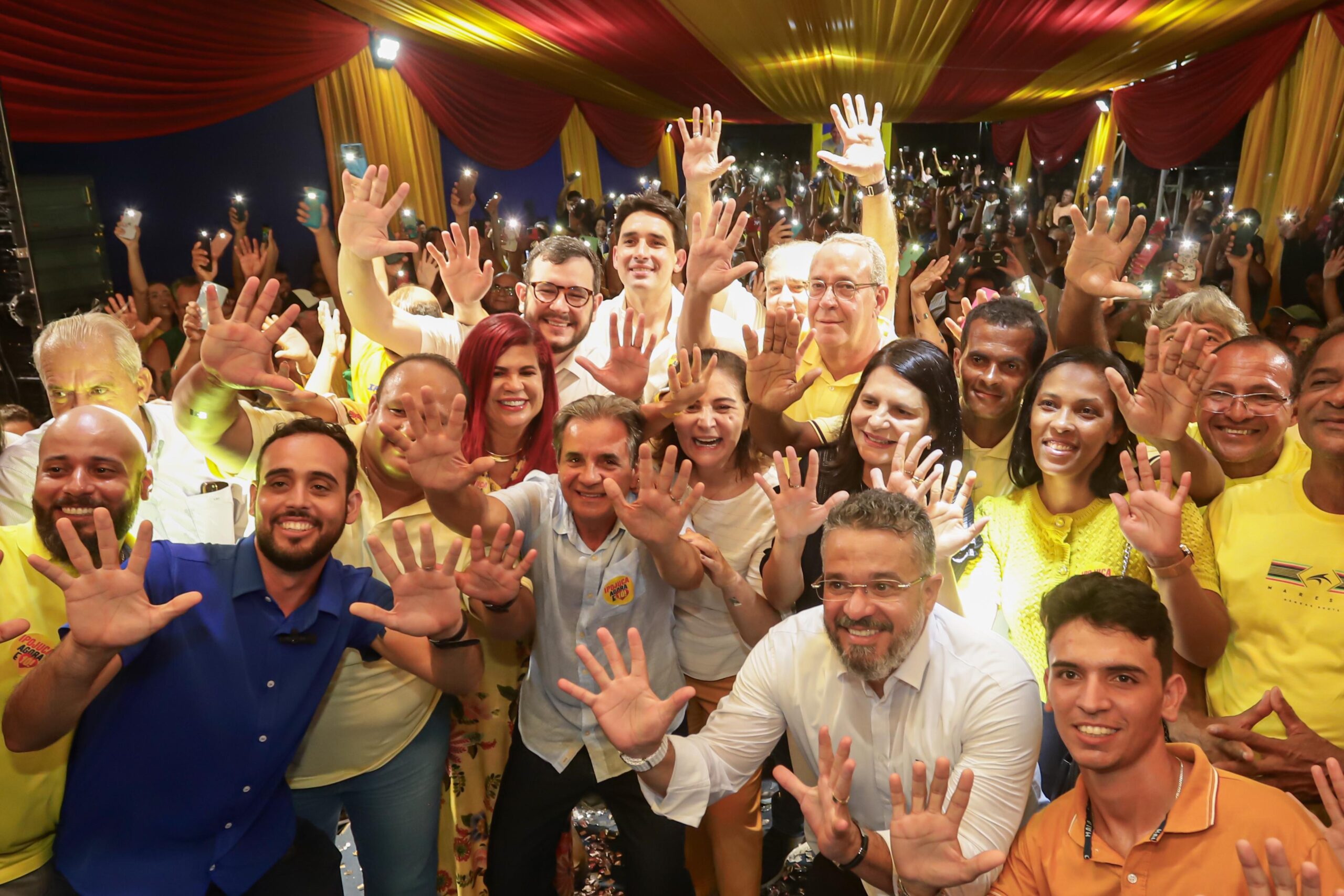 Republicanos filia ex-prefeito de Ipojuca Carlos Santana