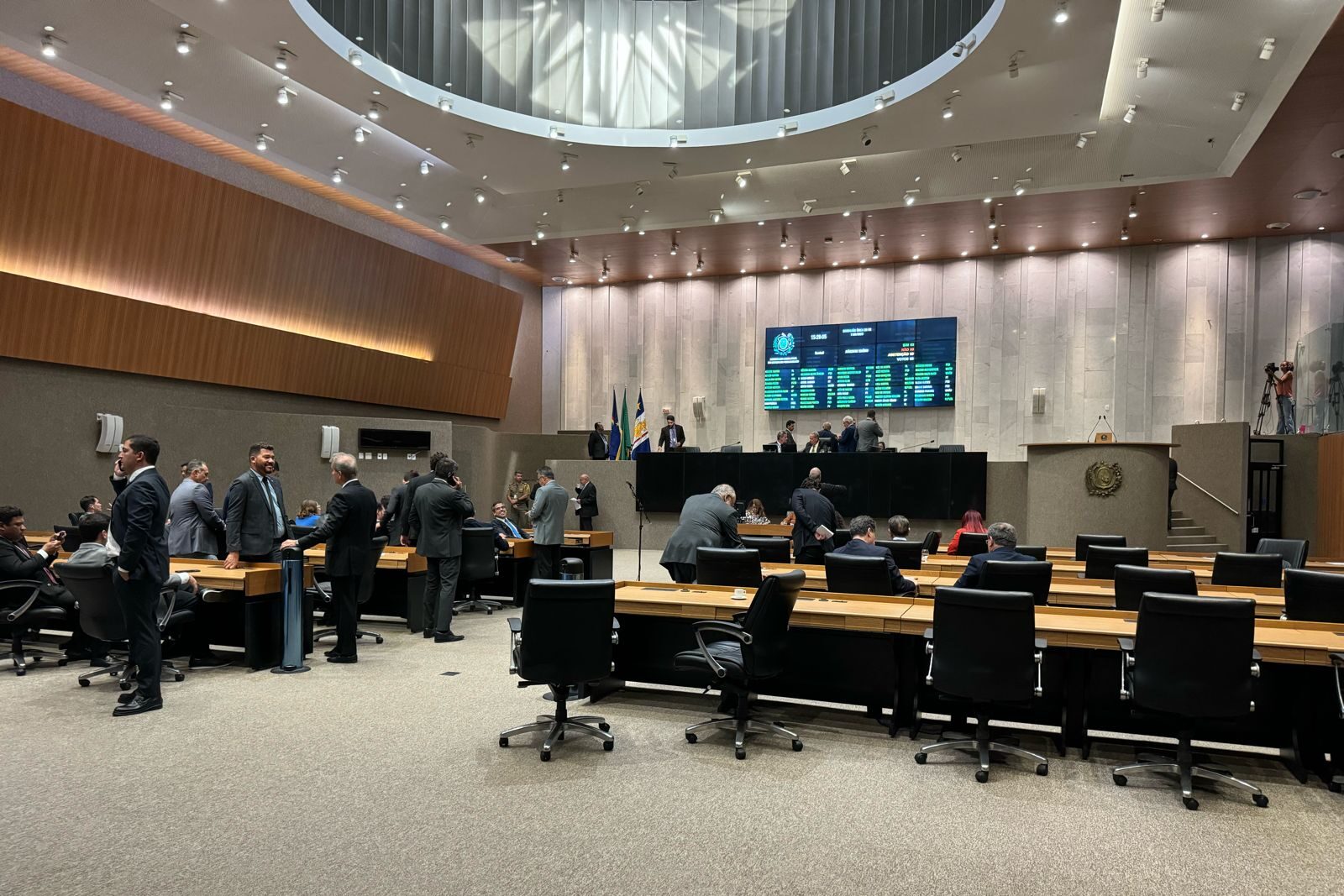 Alepe aprova título de cidadão pernambucano a Flávio Dino