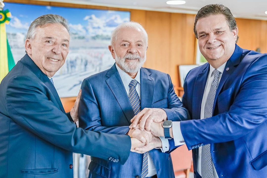 A pedido de Lula, PT retira pré-candidaturas para apoiar Queiroz em Caruaru