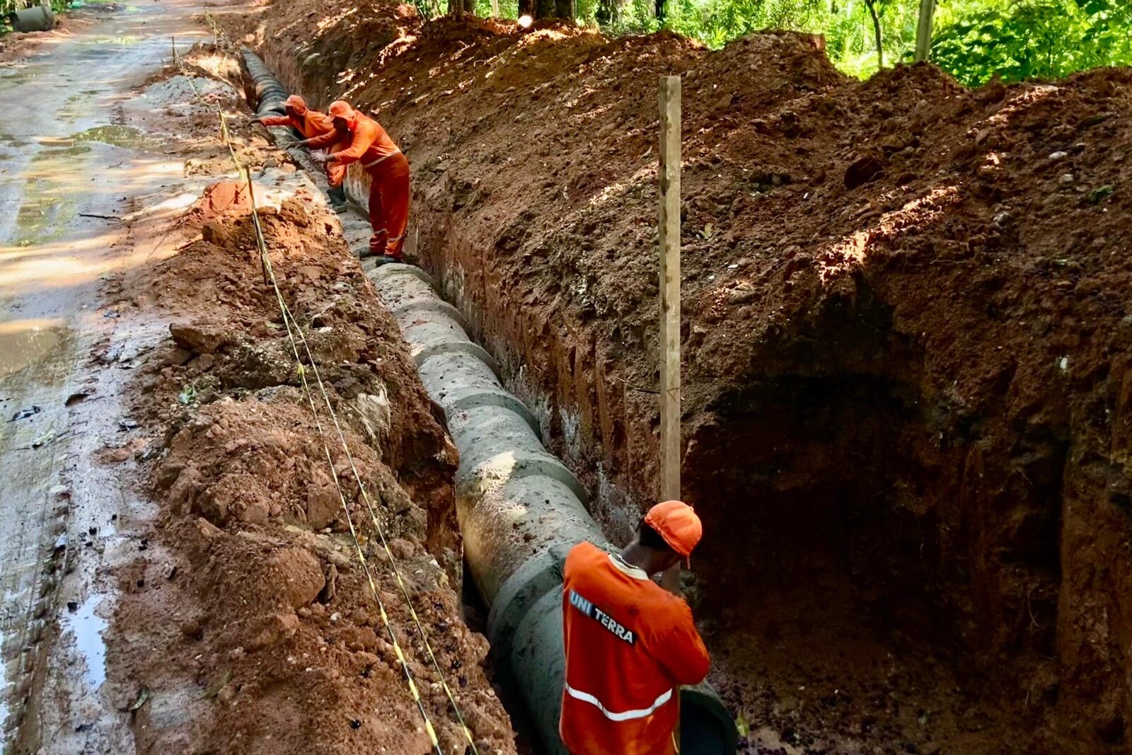 Gestão Yves Ribeiro avança com obra de drenagem da Estrada da Luz