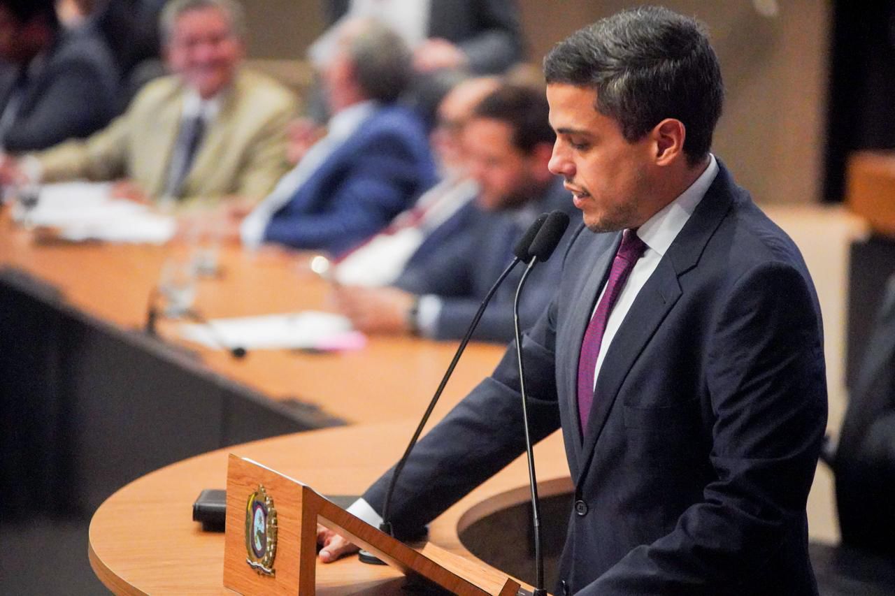 Jarbas Filho pede que Morar Bem atenda mulheres de todo o estado