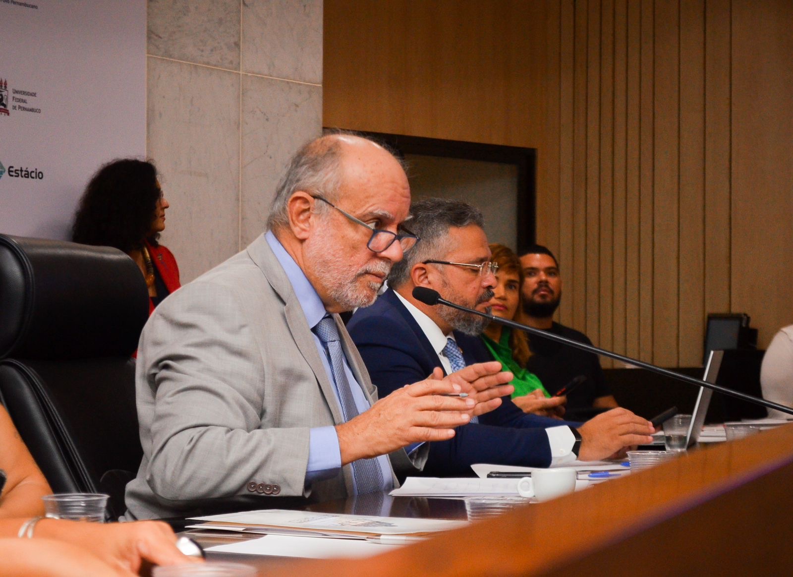 Comissão da Alepe pede que Estado apresente cronograma para convocar concursados