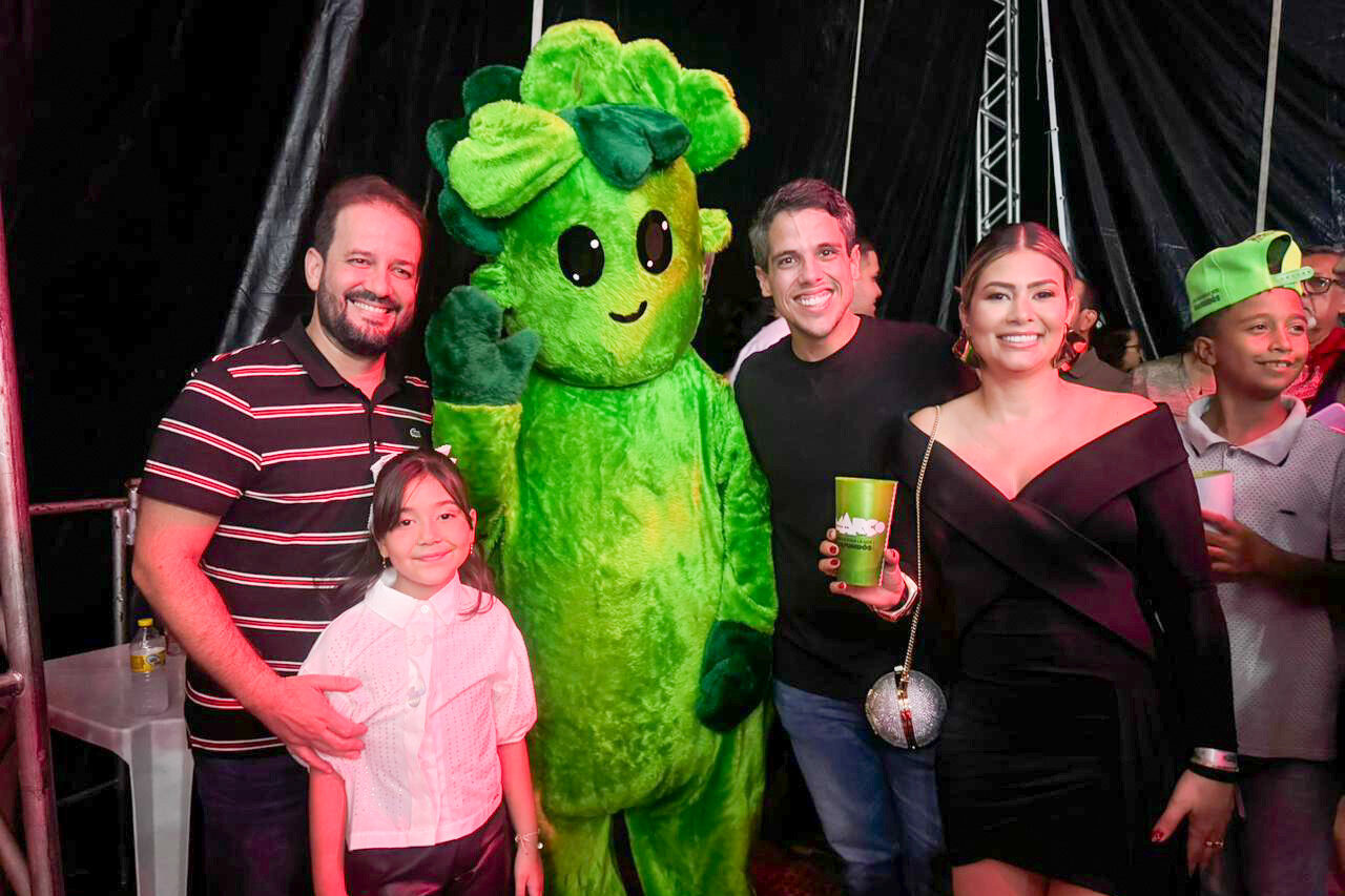 Jarbas Filho visita Bodocó e participa da tradicional Festa de Março