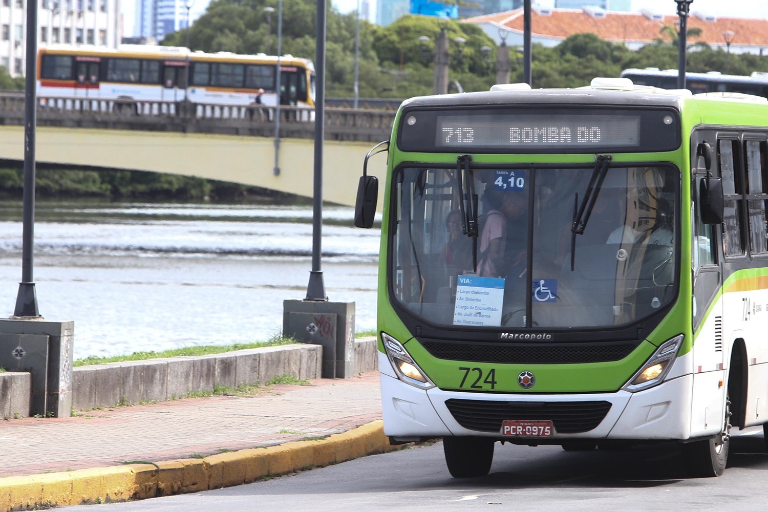 Alepe debate precarização do transporte público no Grande Recife