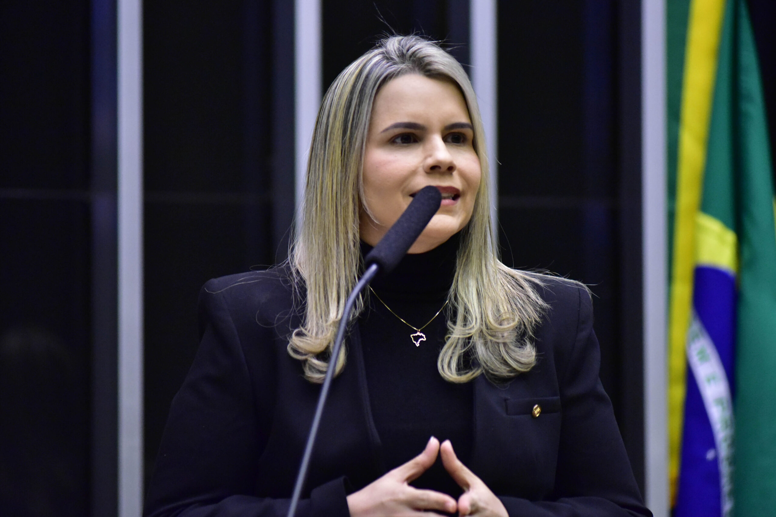 Clarissa assegura recurso para complexo esportivo no Jaboatão 