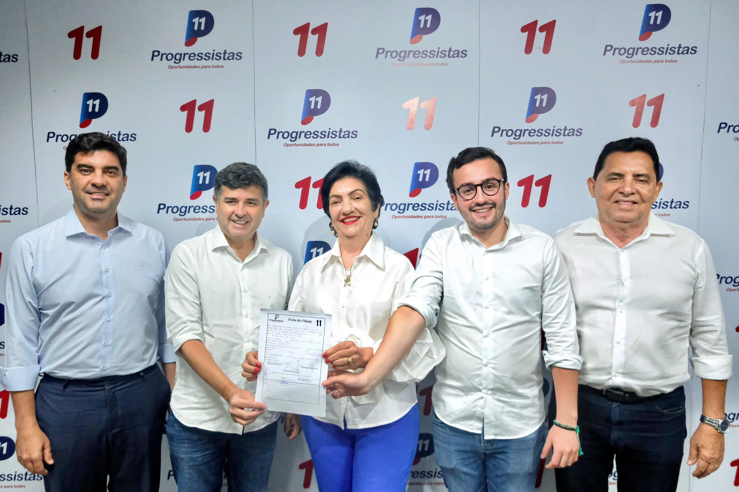 Rorró Maniçoba vai disputar reeleição em Floresta pelo PP