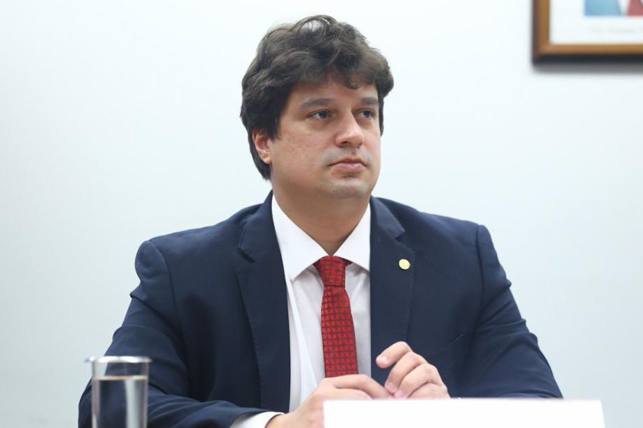 Por unanimidade, Lucas Ramos é eleito presidente da Comissão de Trabalho