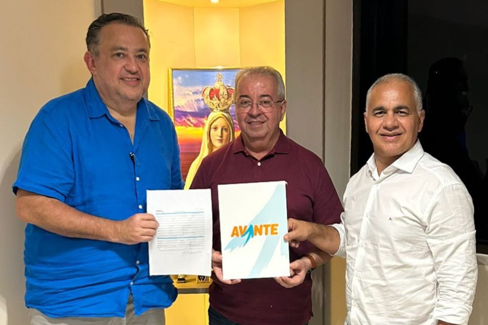 Prefeito de Gravatá ingressa no Avante em busca da reeleição