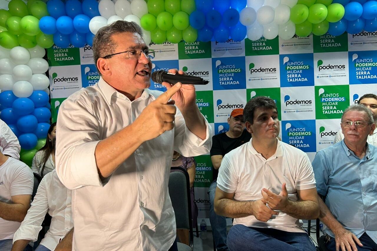 Duque prestigia filiação de aliados ao Podemos em Serra Talhada