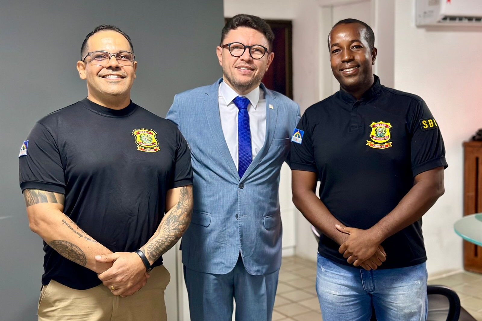 Ismênio se reúne com representantes dos agentes socioeducativos de PE