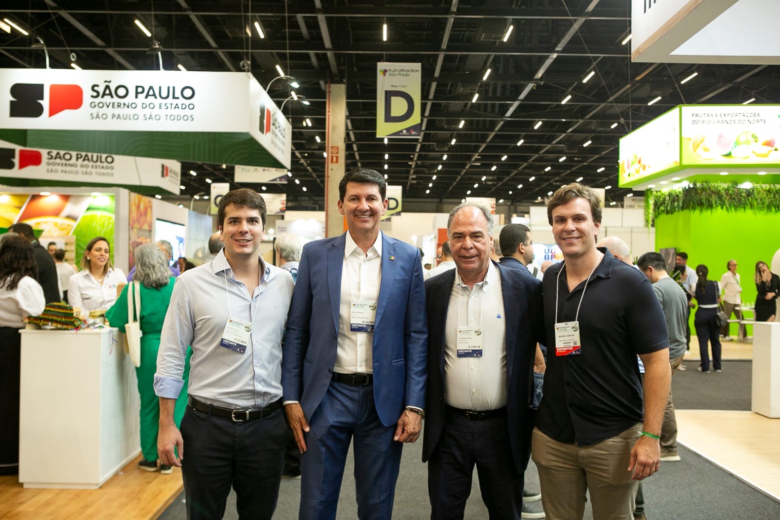 Simão representa Petrolina em feira internacional de fruticultura