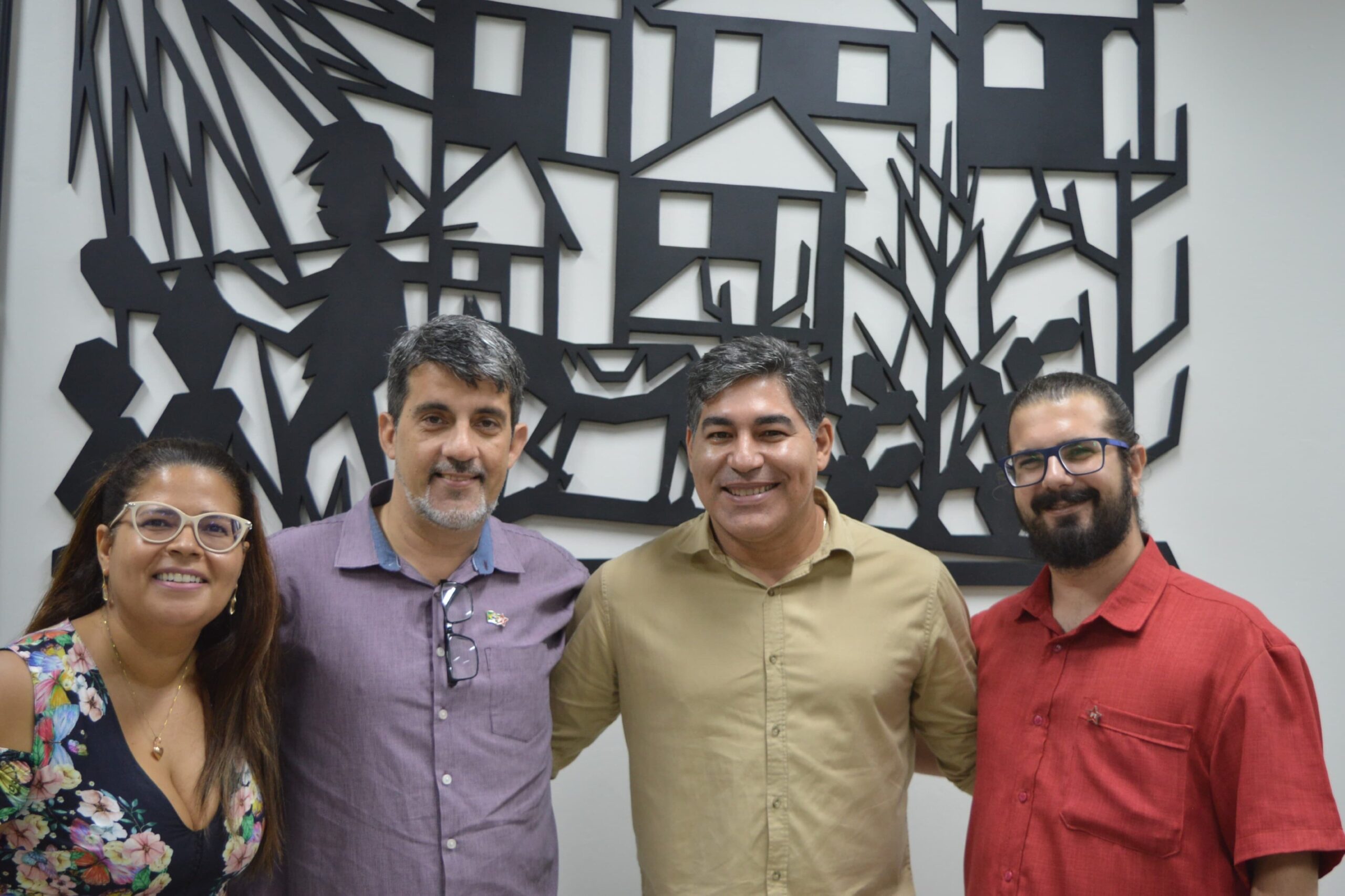 Gabinete da senadora Teresa Leitão estreita laços com o CAA-UFPE