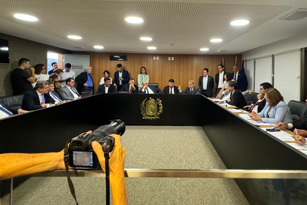 Palácio tem vitória na votação das faixas salariais na CCLJ