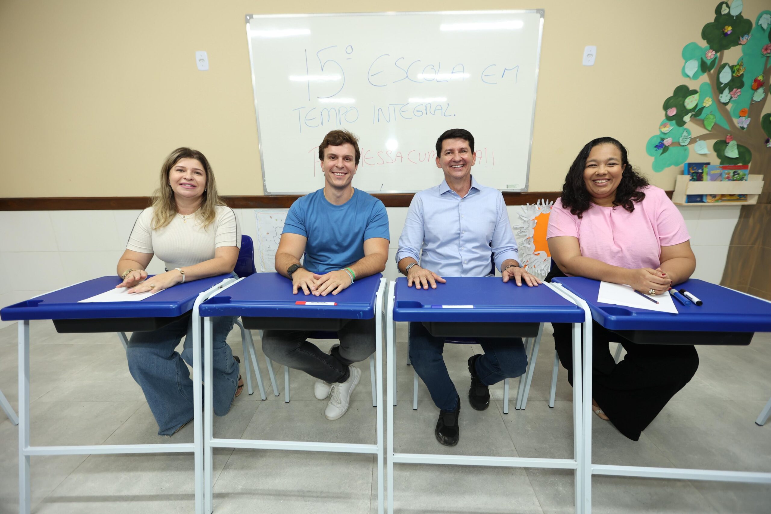 Prefeito de Petrolina entrega 15ª Escola de Tempo Integral na cidade 