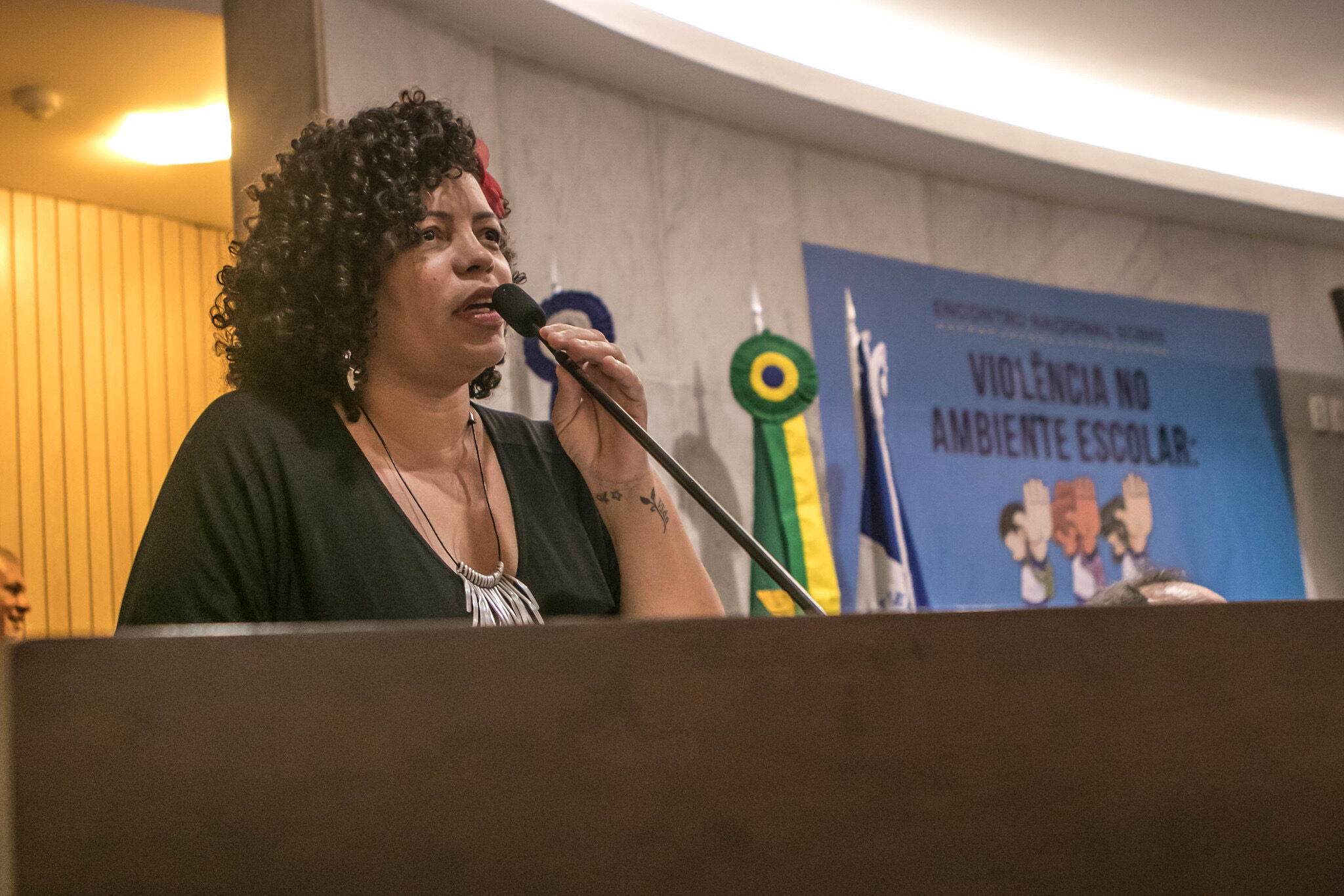 Dani Portela protocola carta-compromisso da sua pré-candidatura no Recife
