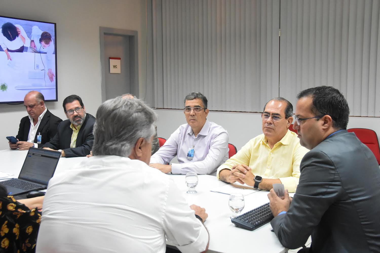 Mano Medeiros estreita relações com o Banco do Nordeste