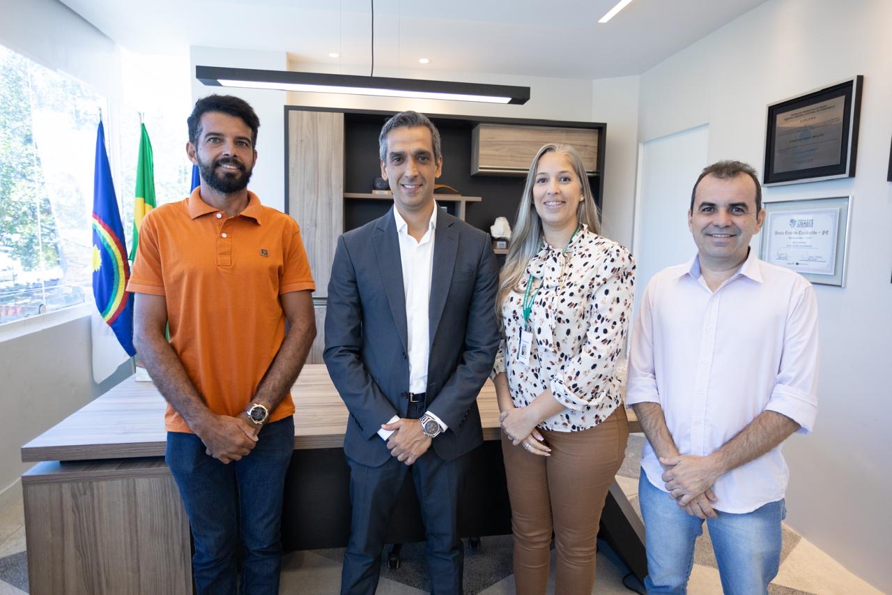 Fábio Aragão anuncia novos secretários em Santa Cruz