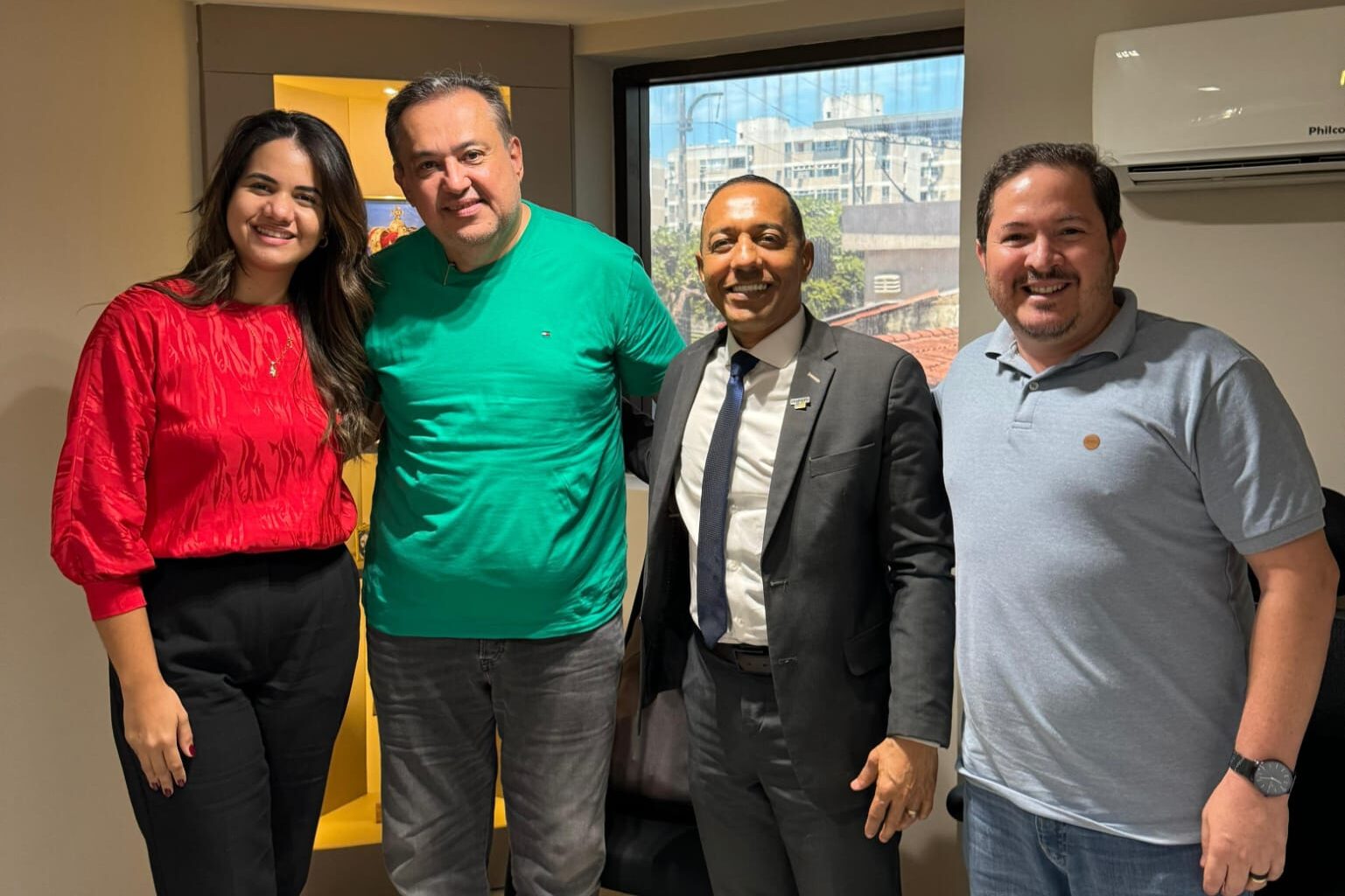 Avante declara apoio a Mirella Almeida em Olinda