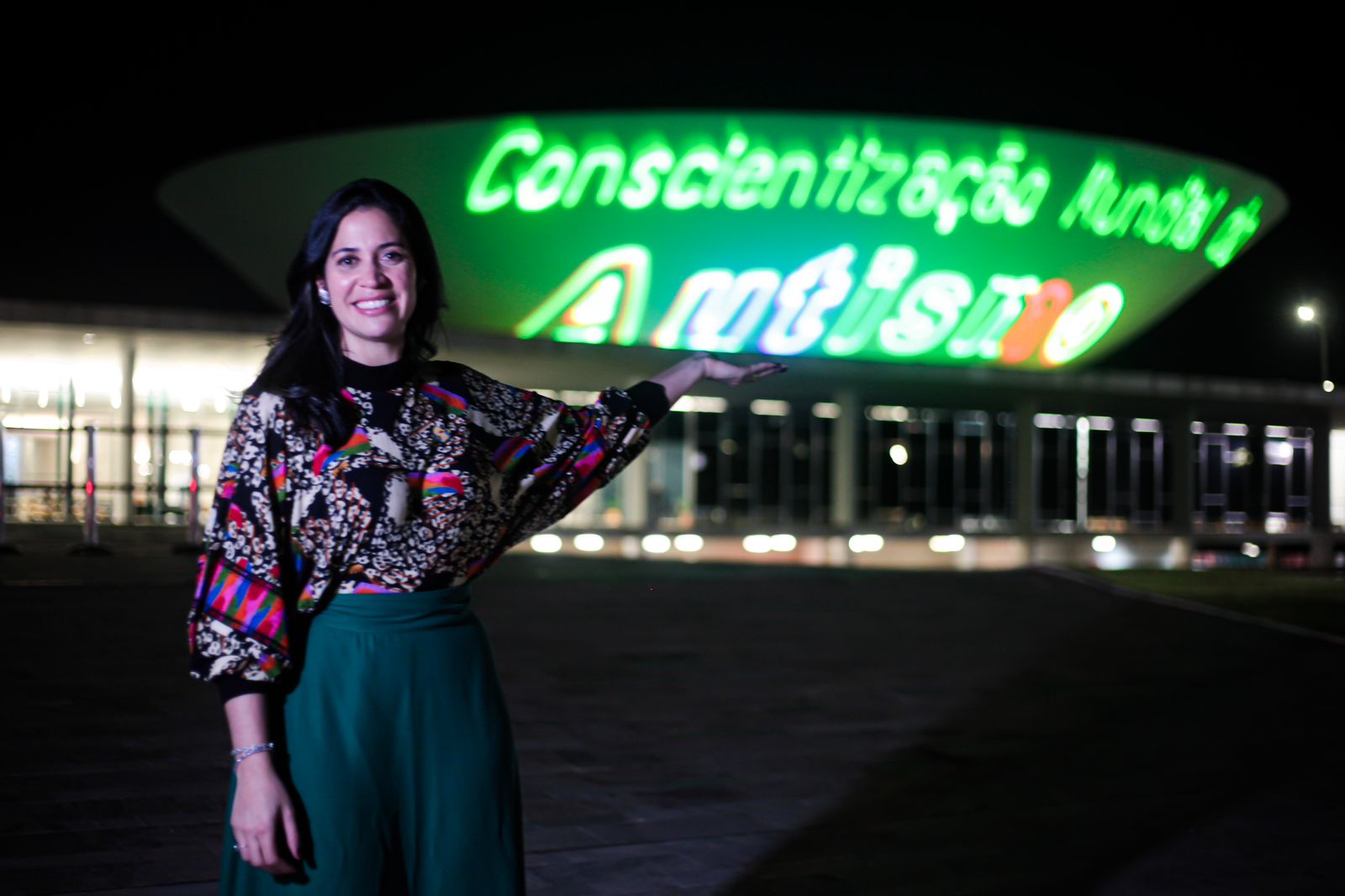 Iza lidera mobilização pela conscientização mundial do autismo no Congresso Nacional